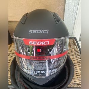 NWT Sedici Motorcycle Helmut